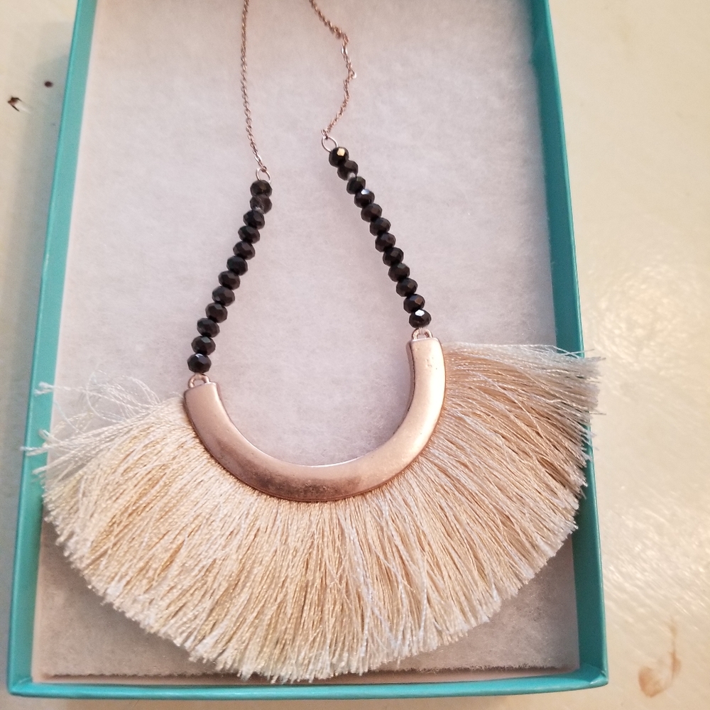 NIB Jbloom necklace